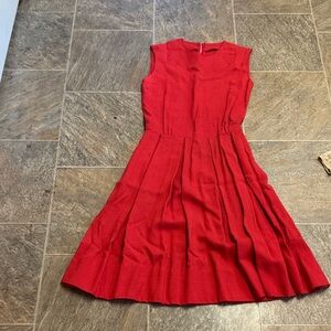 Elegant Red Sleeveless Dress